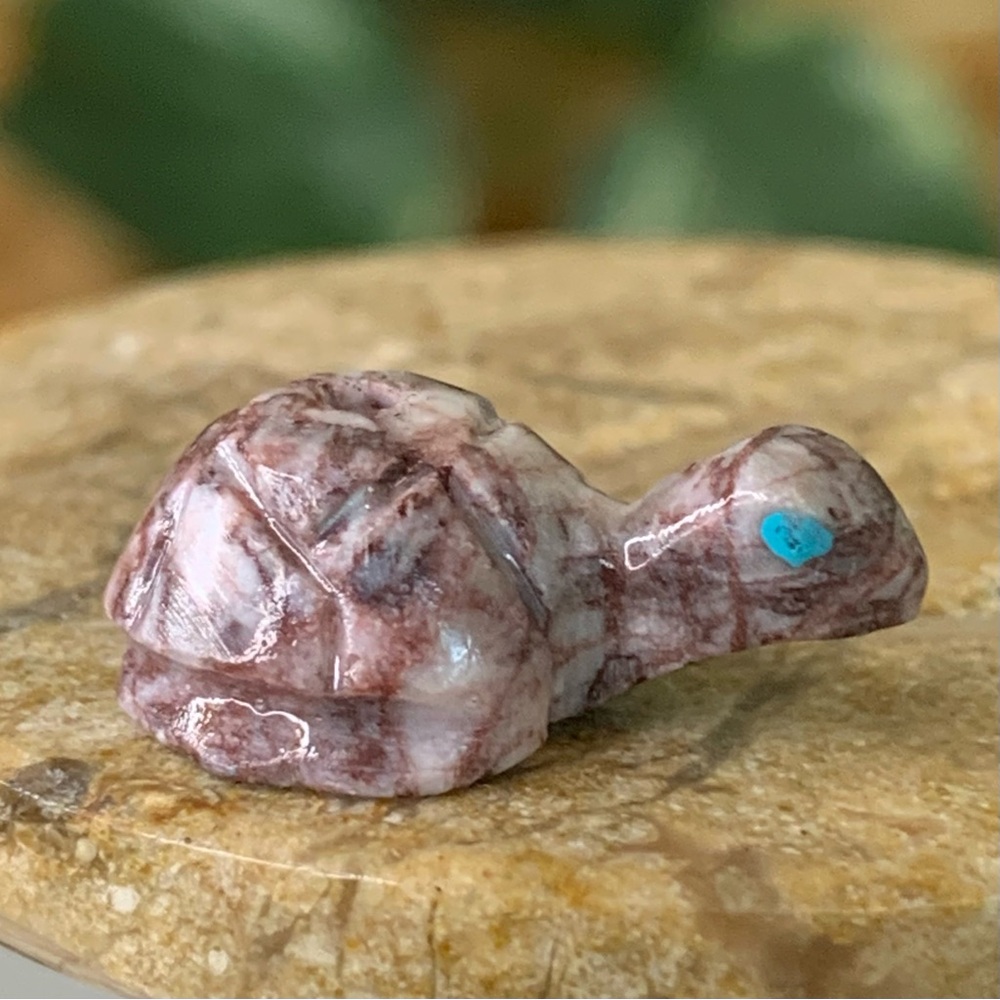 Native American Style Zuni Turtle Fetish Bead Drilled Stone Miniature Animal .7"